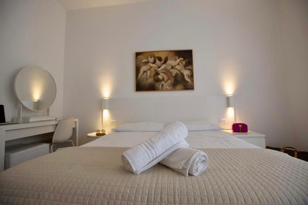 Hotel Elite Cervia Buitenkant foto