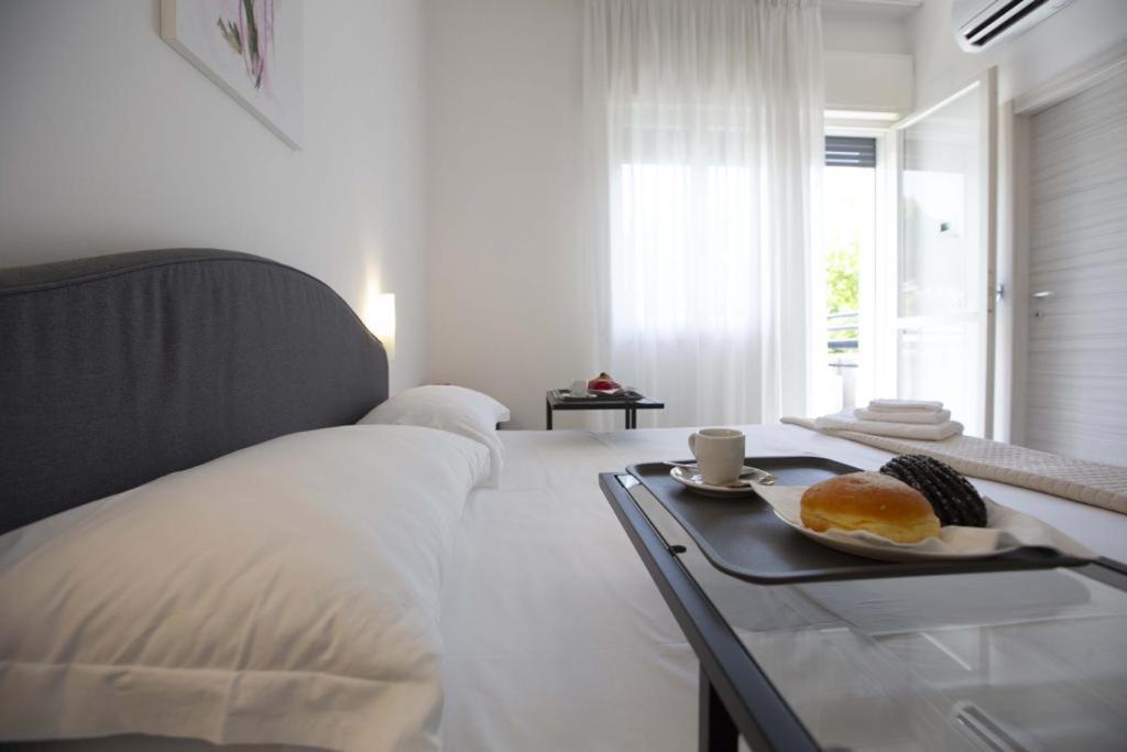 Hotel Elite Cervia Buitenkant foto