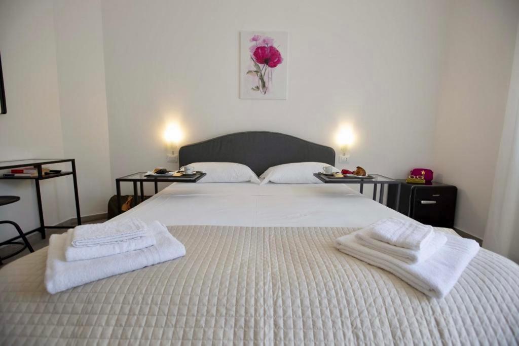 Hotel Elite Cervia Buitenkant foto