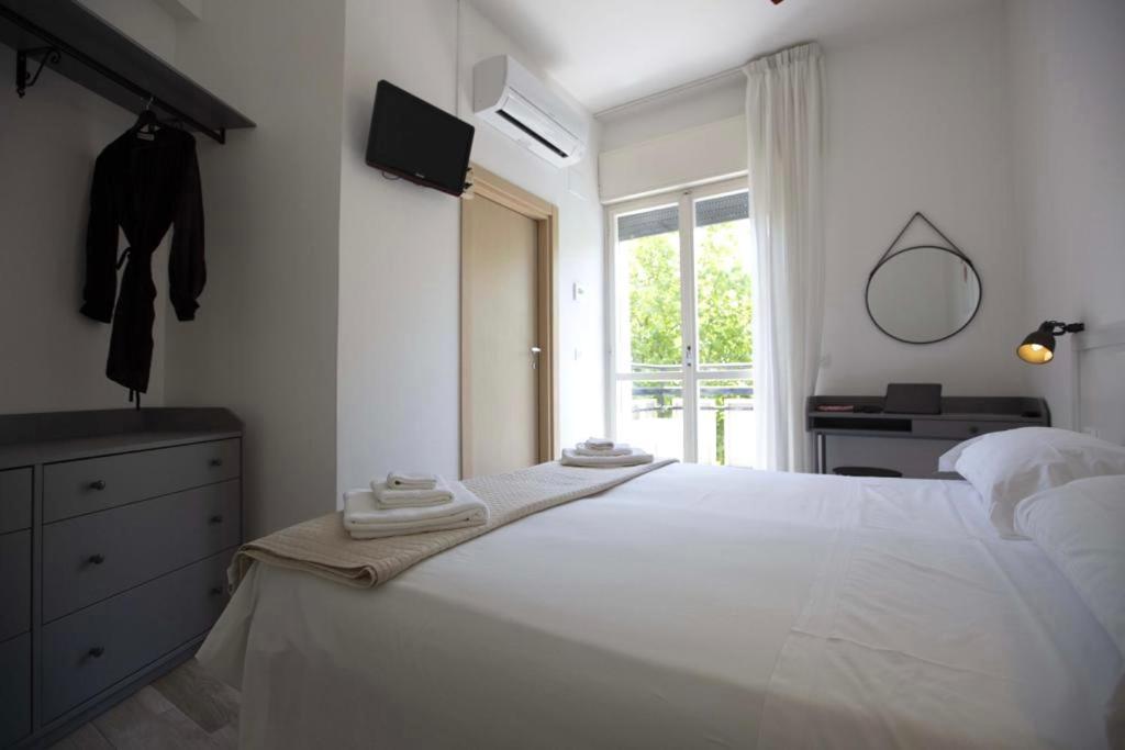 Hotel Elite Cervia Buitenkant foto
