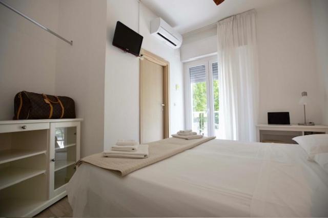 Hotel Elite Cervia Buitenkant foto