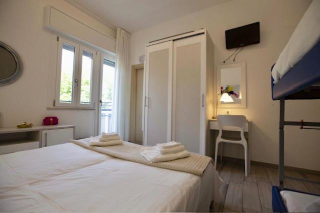 Hotel Elite Cervia Buitenkant foto